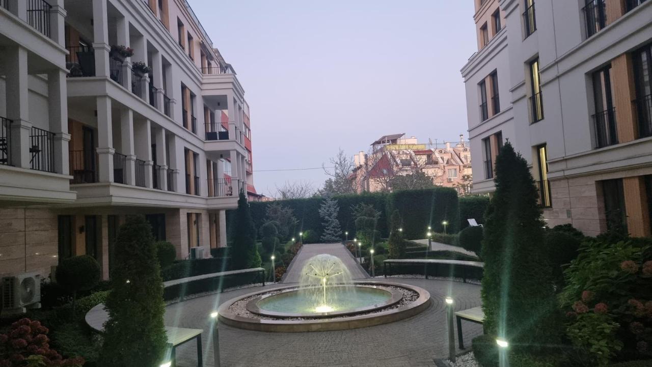 Apartment In Evargreen Complex With Terrace Warna Zewnętrze zdjęcie